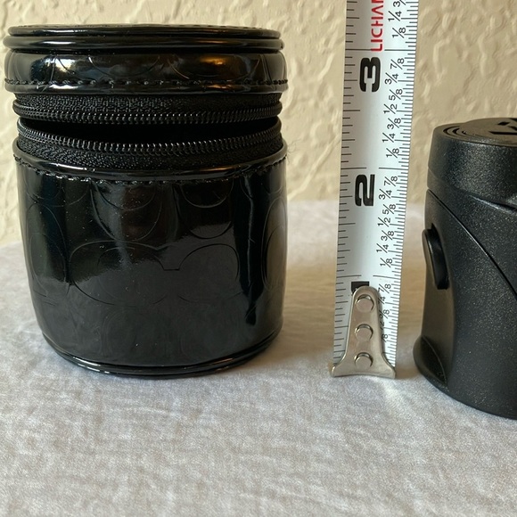 Coach: World/Universal Black Travel Adapter (Wall Plug)- Case- Silver Tone - Picture 9 of 14